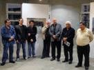 i/d. El pintor Max Rojas,los hijos del señor Mills, Cesar Cueyo, don Jorge Acevedo y don Gerardo Oviedo